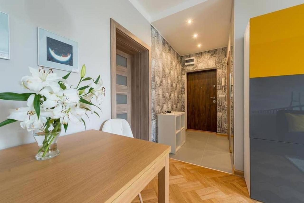 Modern And Cozy- Golden Apartments- Central Location Warsaw Luaran gambar